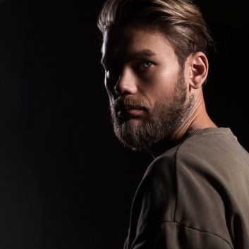 COLORAÇÃO DE BARBA